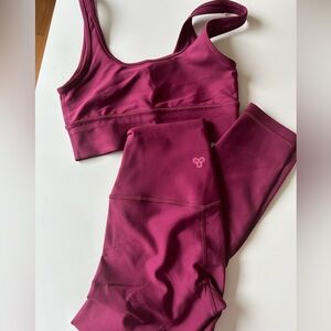 Aritzia TNA workout set